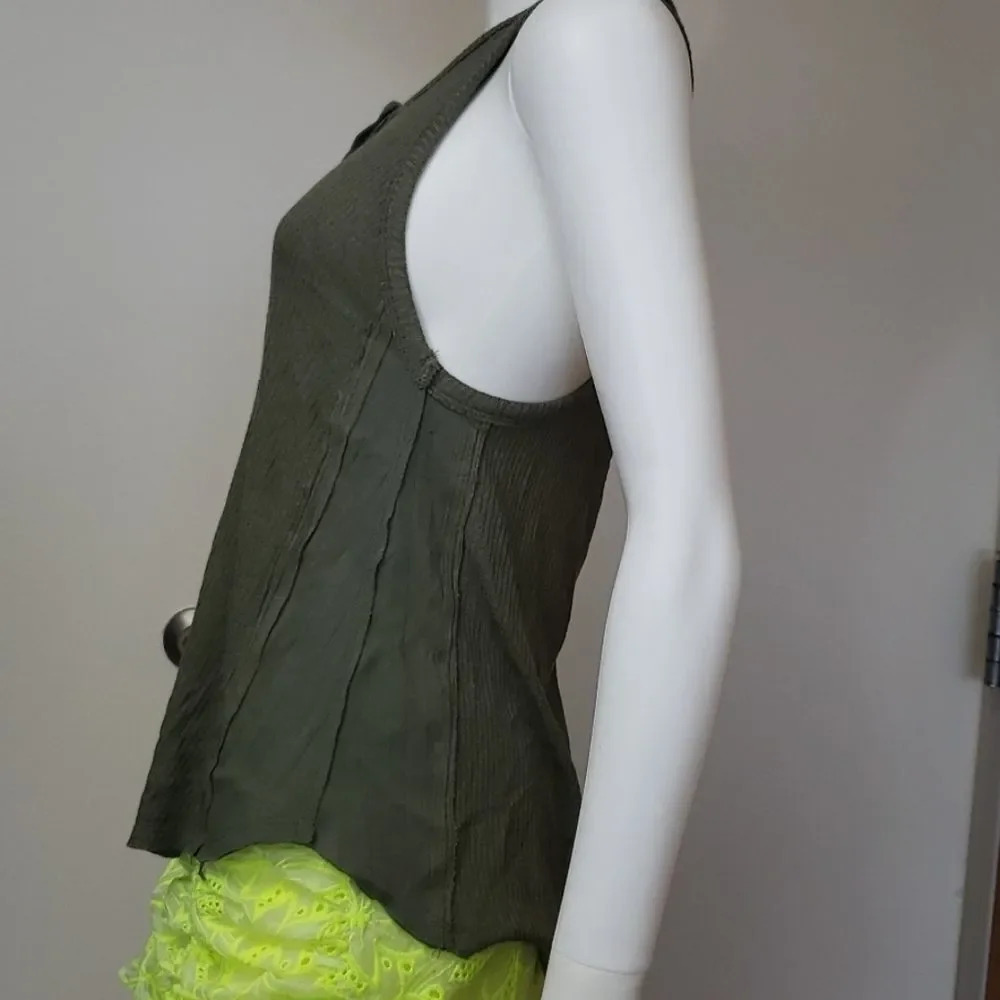 🅵🆁🅴🅴 🅿🅴🅾🅿🅻🅴 It's Me Tank - Picture 3 of 7